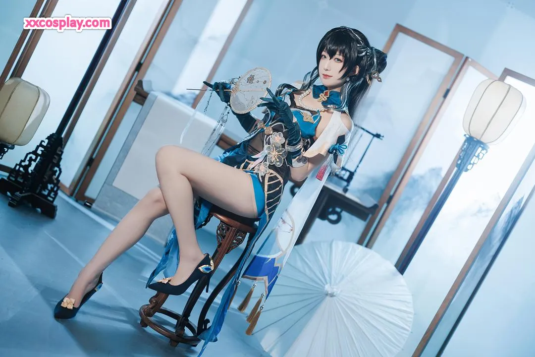 Feng Jiangjiang V as Ruan Mei - Honkai: Star Rail Cosplay